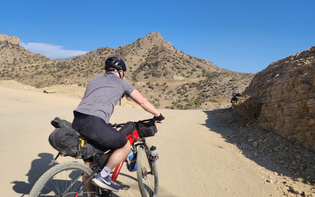 Bikepacking Expedition Oman (9 days)